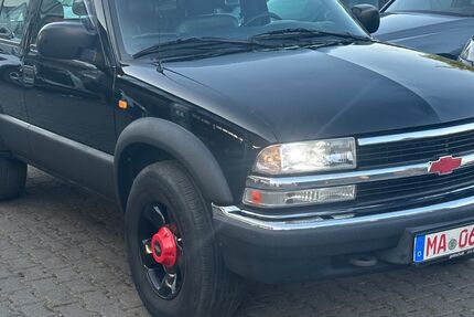 Chevrolet Blazer 198.000 km 6.666 &euro; Mannheim I Baden-Württemberg 68169