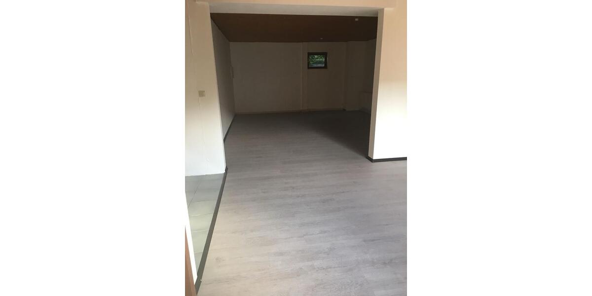 1.5 Zimmer Appartement Souterrain 1 zimmer