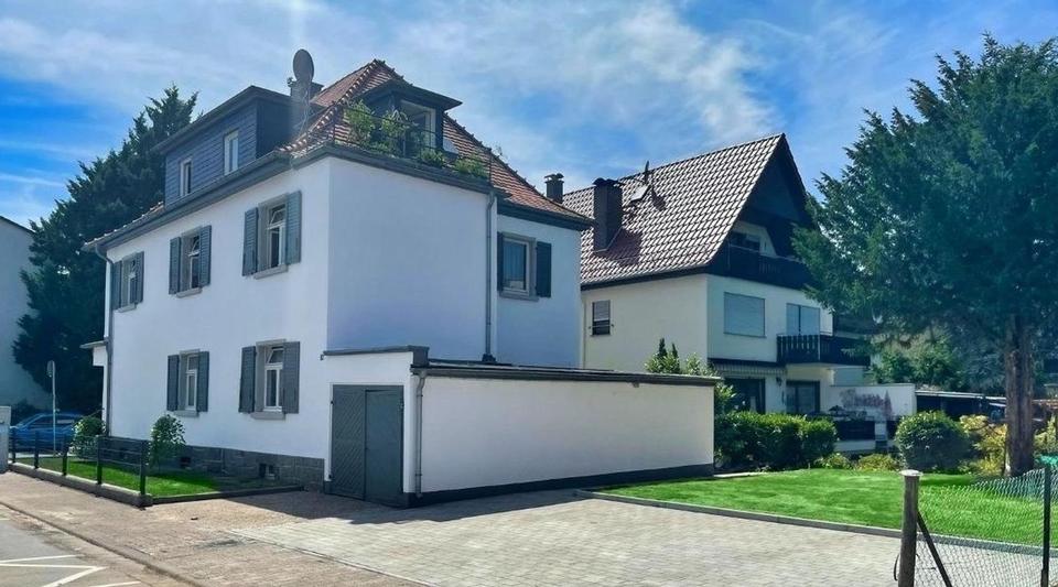 Etagenwohnung Weinheim - 6 Zimmer, 148 m&sup2;, 1.500&euro; | Angebot:25870536