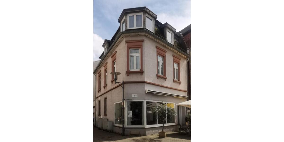 Etagenwohnung Heppenheim (Bergstraße) - 6.5 Zimmer, 130 m&sup2;, 1.390&euro; | Angebot:26415781