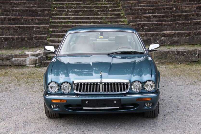 Jaguar Daimler 88.500 km 39.999 € Heppenheim 64646