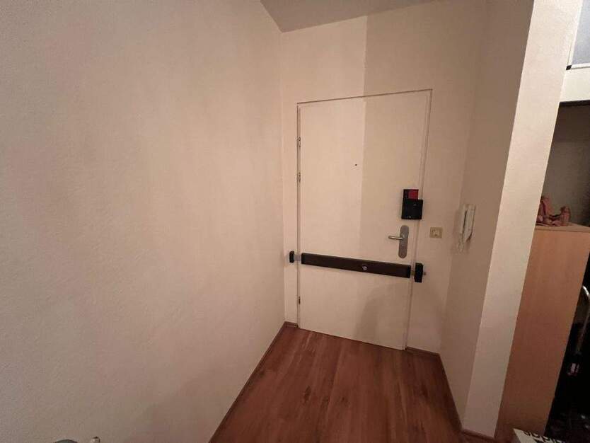 Schöne 2-Zimmer-Wohnung mit Balkon und EBK 2 zimmer