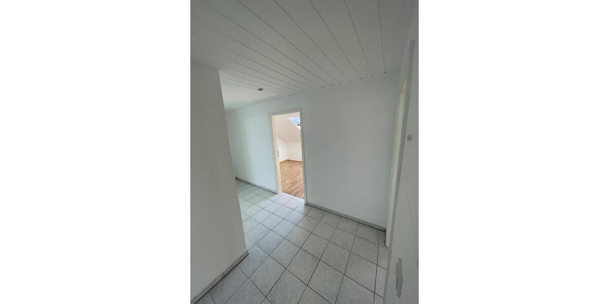 Etagenwohnung Hockenheim - 3 Zimmer, 77 m&sup2;, 239.000&euro; | Angebot:27003096