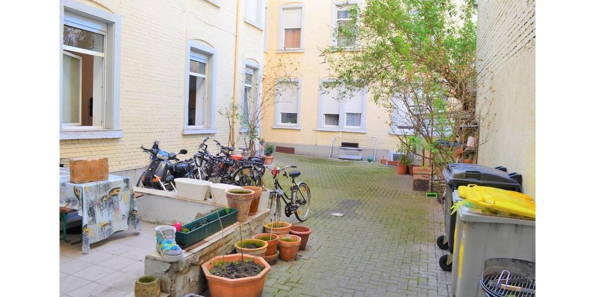 Etagenwohnung Mannheim - 4 Zimmer, 120 m&sup2;, 1.100&euro; | Angebot:25452091