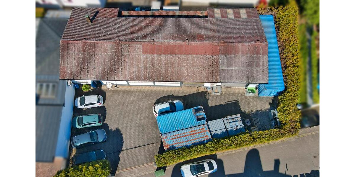 Lagerhalle mit ca. 230 qm Lagerfläche, Büro mit ca. 40 qm und Außenfläche ca. 250 qm zimmer