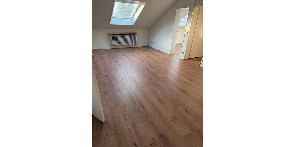 Dachgeschoßwohnung Eppelheim - 3 Zimmer, 60 m&sup2;, 1.200&euro; | Angebot:26145808