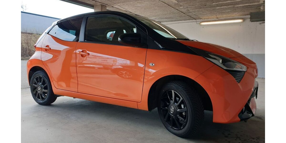 Toyota Aygo (X) 35.500 km 10.700 &euro; Heidelberg 69124