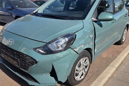 Hyundai i10 12.000 km 6.999 &euro; Oftersheim 68723