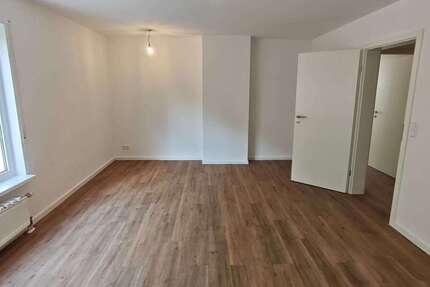 Wohnung Ludwigshafen Ludwigshafen-Hemshof - 2 Zimmer, 71 m&sup2;, 900&euro; | Angebot:26341106