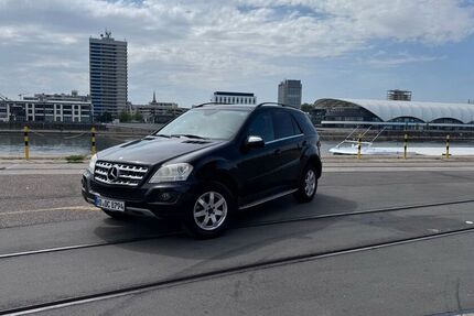 Mercedes ML 320