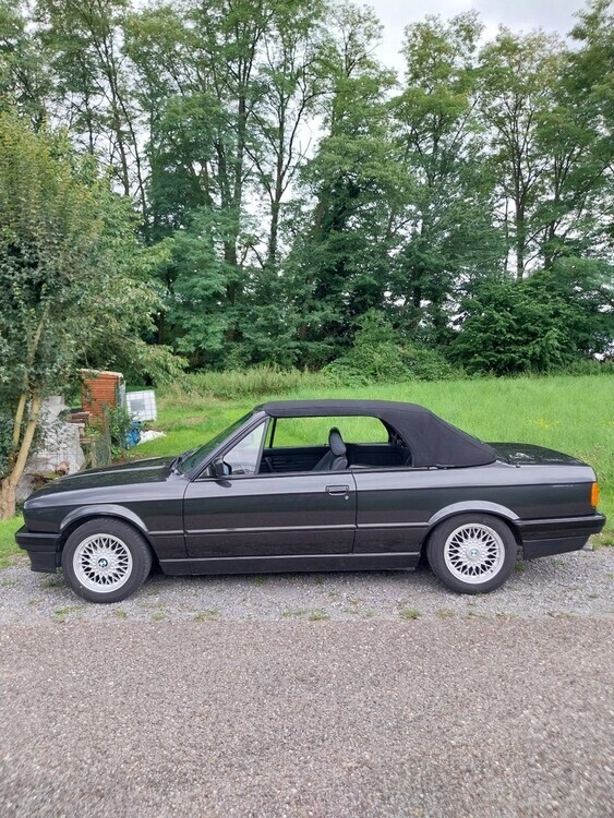 BMW E30