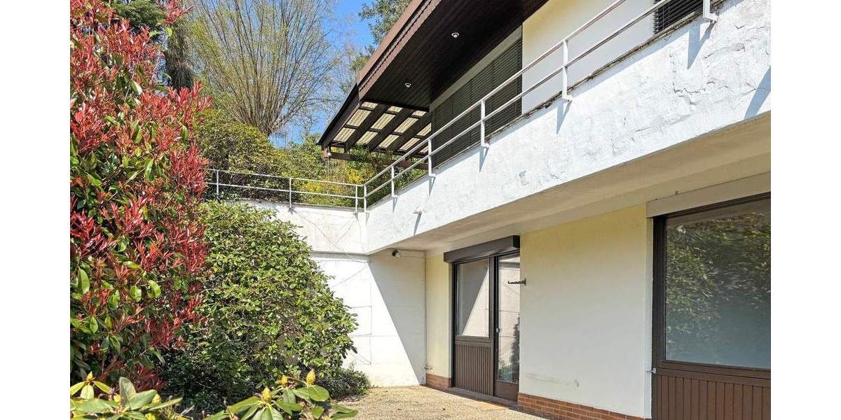 Zweifamilienhaus im Bauhausstil mit Panoramablick in Heidelberg 6 zimmer