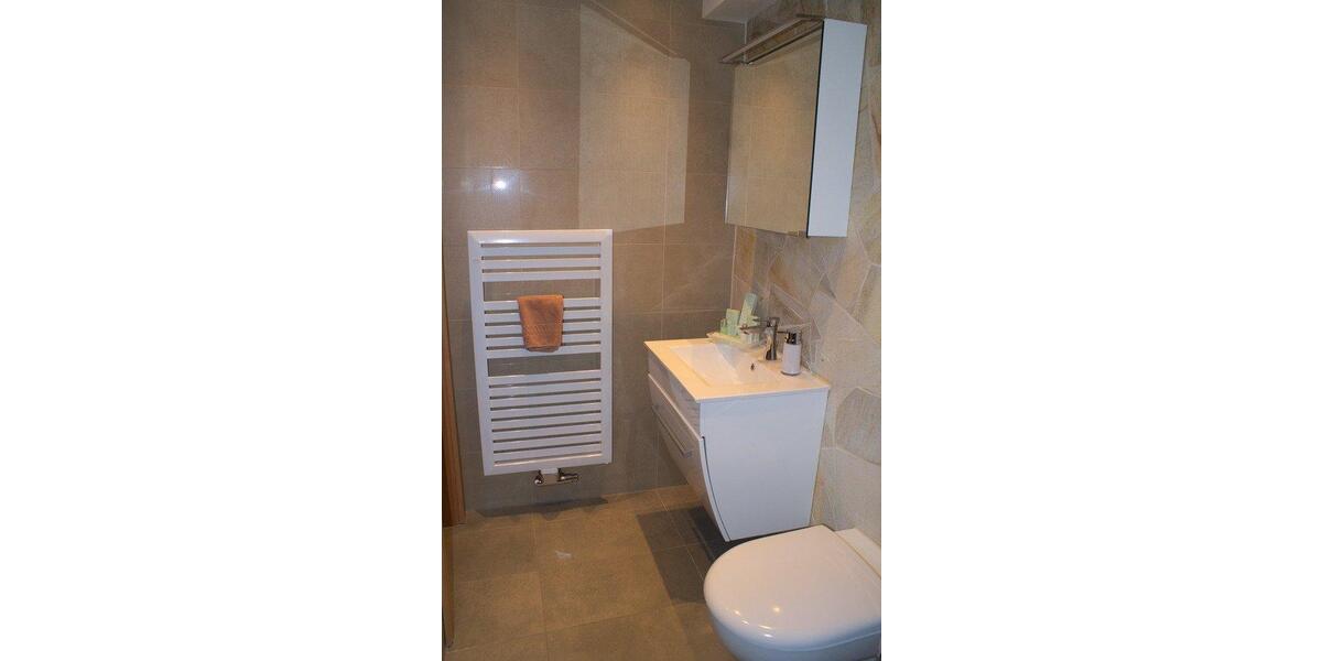 Dachgeschoßwohnung Bad Schönborn - 4 Zimmer, 110 m&sup2;, 1.100&euro; | Angebot:26478725