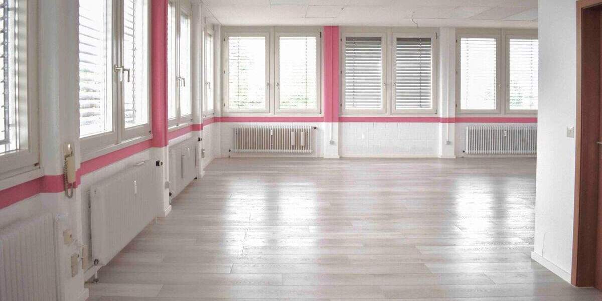 Büro o. Praxis 83 m² 2. OG Aufzug ideal für Beratung Behandlung mit Umkleiden Erbpacht - keine Wfl. 1 zimmer