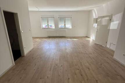 Wohnung Ludwigshafen Mundenheim - 3 Zimmer, 79 m&sup2;, 950&euro; | Angebot:25836468
