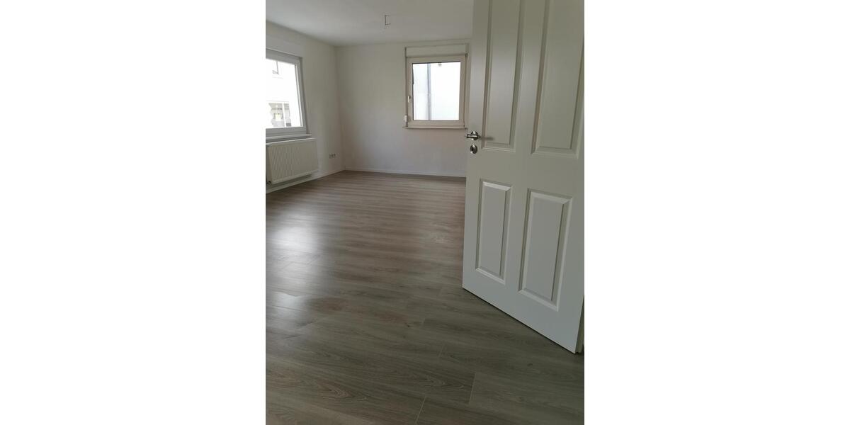 Maisonettenwohnung Schifferstadt - 4 Zimmer, 110 m&sup2;, 1.000&euro; | Angebot:26341522