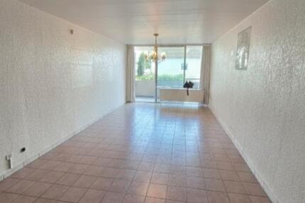 83 QM - 3 Zimmer Wohnung mit großem Süd-Balkon & Stellplatz 3 zimmer