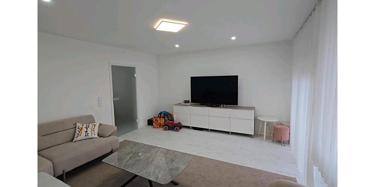 Etagenwohnung Wiesloch - 4.5 Zimmer, 100 m&sup2;, 2.000&euro; | Angebot:26386613