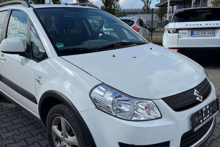 Suzuki SX4 145.254 km 3.999 € Hockenheim 68766