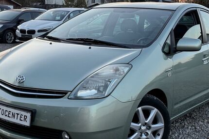 Toyota Prius 78.000 km 7.900 € Weinheim 69469