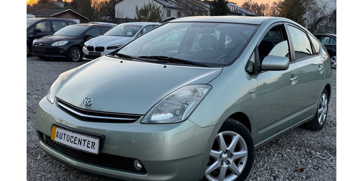 Toyota Prius 78.000 km 7.900 € Weinheim 69469