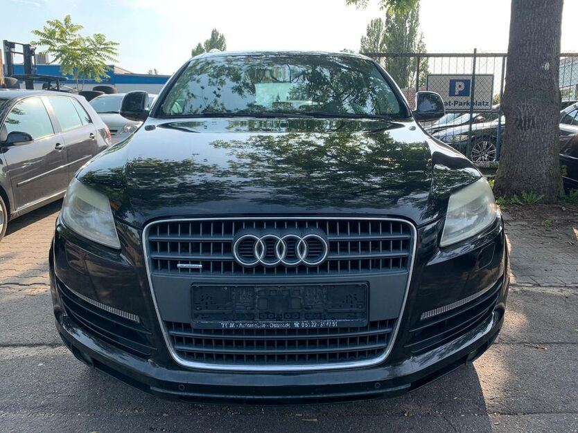 Audi Q7 285.000 km 6.900 € Mannheim 68309
