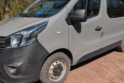 Opel Vivaro 158.000 km 8.900 &euro; Hanhofen 67374