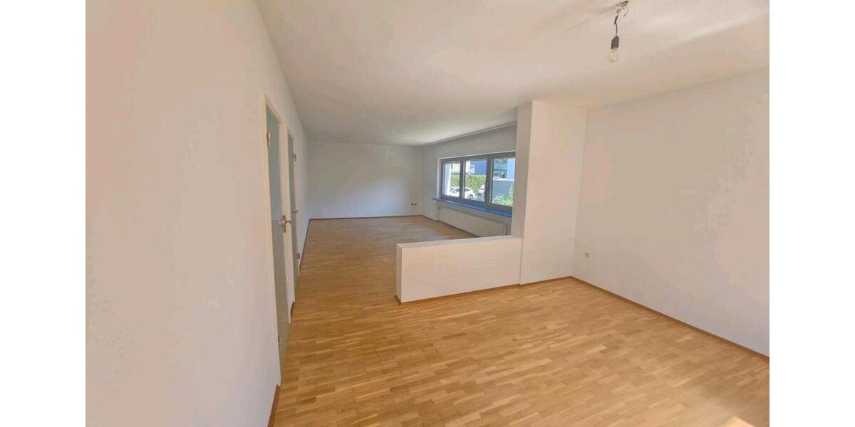 Erdgeschoßwohnung Walldorf - 4 Zimmer, 118 m&sup2;, 1.600&euro; | Angebot:26460083