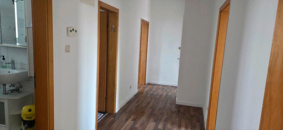 Etagenwohnung Ludwigshafen am Rhein Mundenheim - 3 Zimmer, 85 m&sup2;, 1.300&euro; | Angebot:26336266