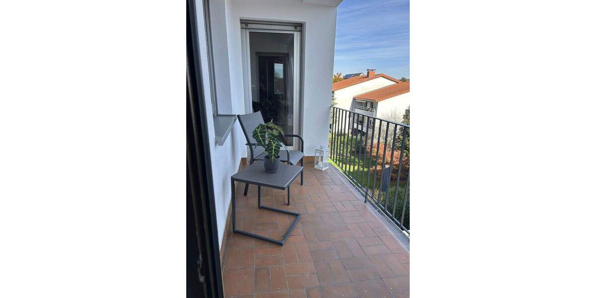 Etagenwohnung Sandhausen - 2 Zimmer, 63 m&sup2;, 790&euro; | Angebot:25179506