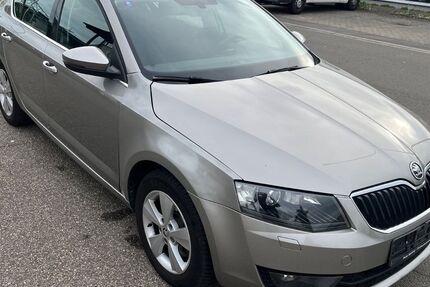 Skoda Octavia 211.357 km 5.499 &euro; Hockenheim 68766