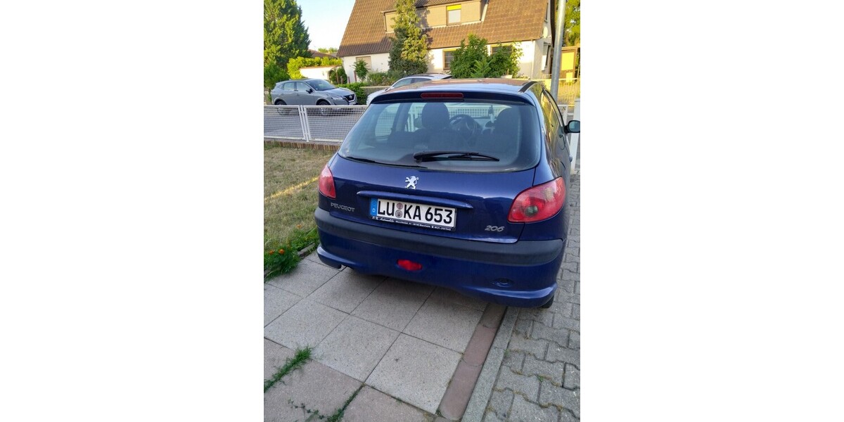 Peugeot 206 140.000 km 1.200 &euro; Mannheim 68159