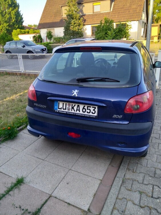 Peugeot 206 140.000 km 1.200 € Mannheim 68159