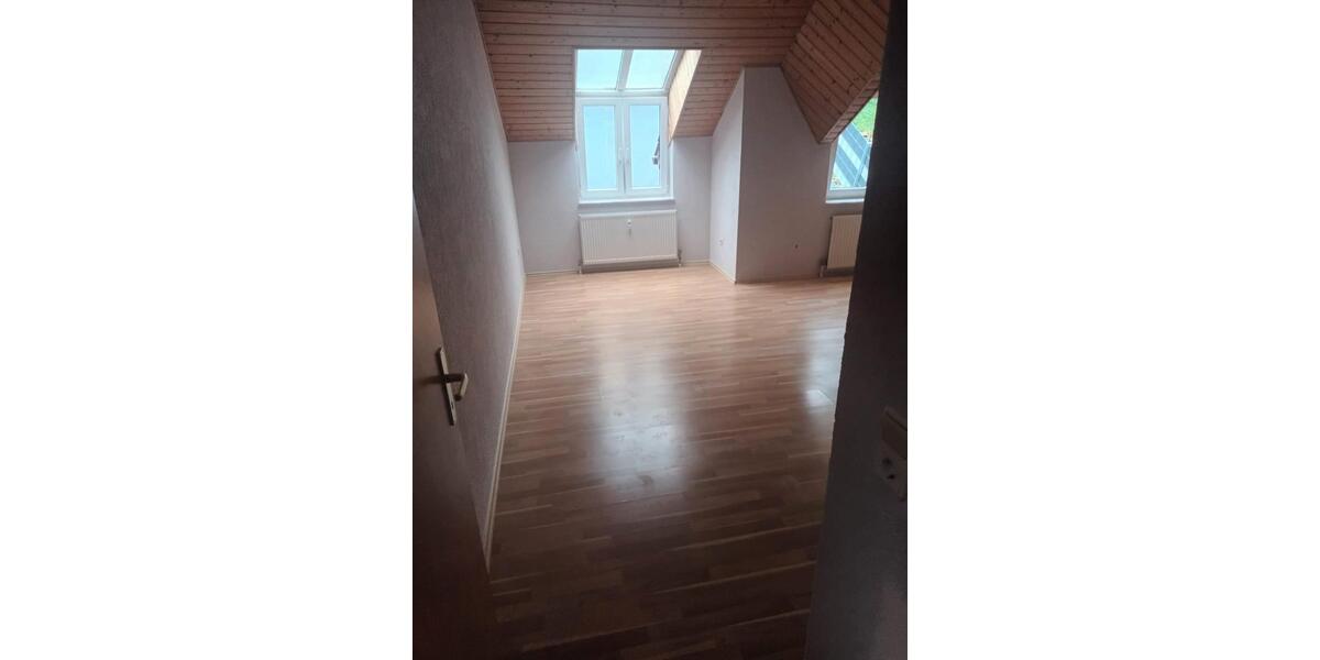 Etagenwohnung Weinheim - 2 Zimmer, 67 m&sup2;, 770&euro; | Angebot:26395521