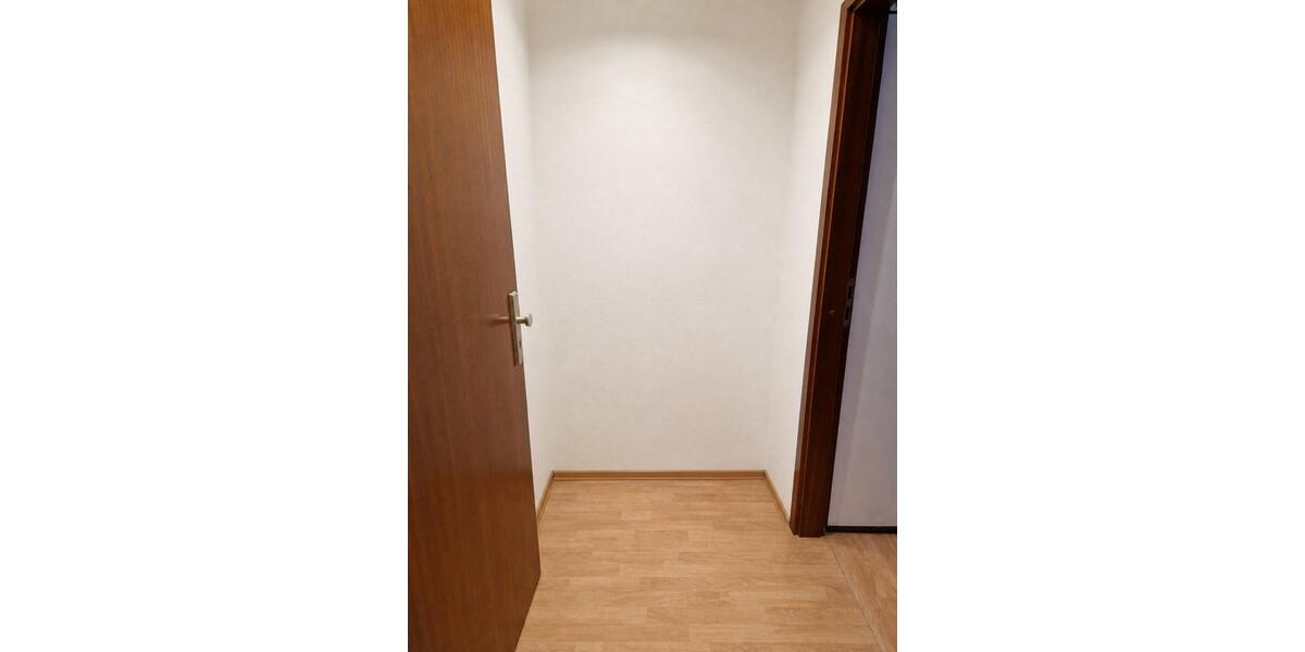 Dachgeschoßwohnung Frankenthal (Pfalz) - 1.5 Zimmer, 43 m&sup2;, 600&euro; | Angebot:26396969