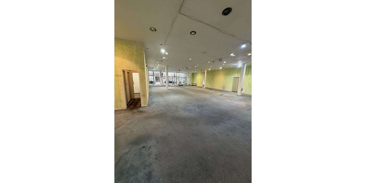Einzelhandel in Ludwigshafen am Rhein 2.500 € 253.5 m² zimmer