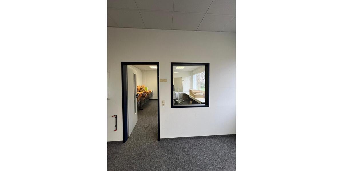 Gewerbeobjekt Sankt Leon-Rot Rot - 1.200&euro; | Angebot:23661702