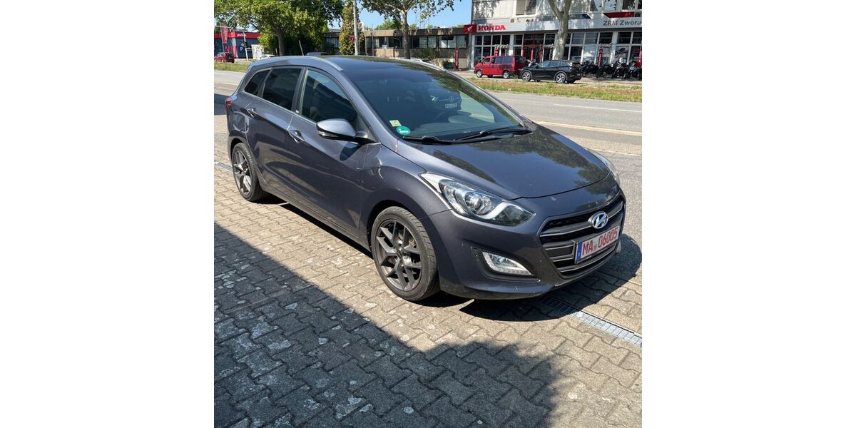 Hyundai i30 157.200 km 8.200 &euro; Mannheim 68199