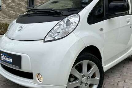 Peugeot iOn
