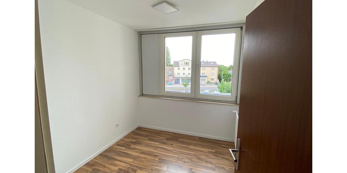Etagenwohnung Ludwigshafen am Rhein Ludwigshafen-Hemshof - 4 Zimmer, 81 m&sup2;, 215.000&euro; | Angebot:26505425