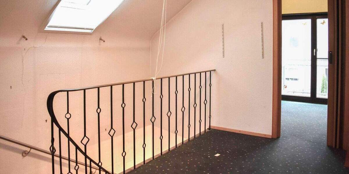 Freistehendes Einfamilienhaus 153 m² 5 Zi. großer Garten, Carport und Garage 610 m² Grundstück frei! 5 zimmer