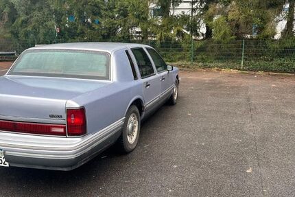 Lincoln Town Car 540.000 km 6.300 &euro; Heidelberg 69123