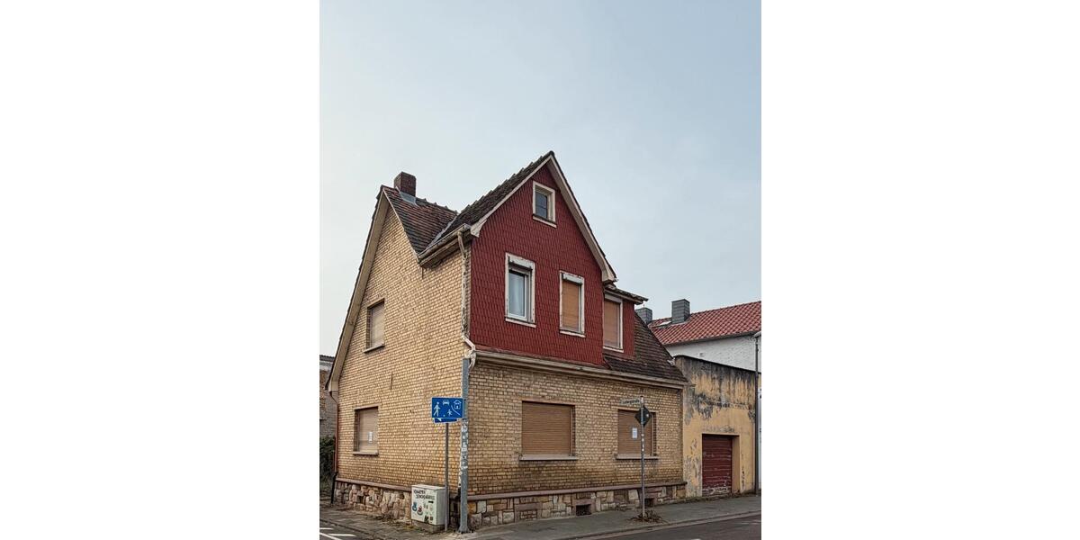 Einfamilienhaus Lampertheim - 5 Zimmer, 110 m&sup2;, 180.000&euro; | Angebot:26024108
