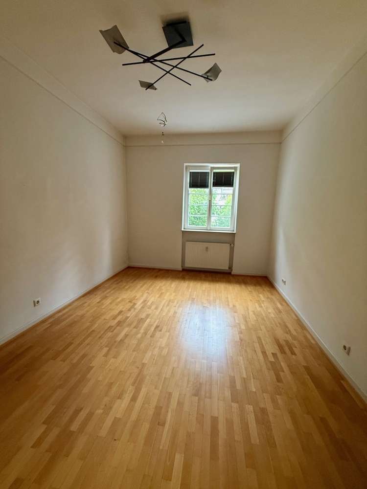 Wohnung zum Mieten in Mannheim 1.700 € 155.1 m² 5 zimmer