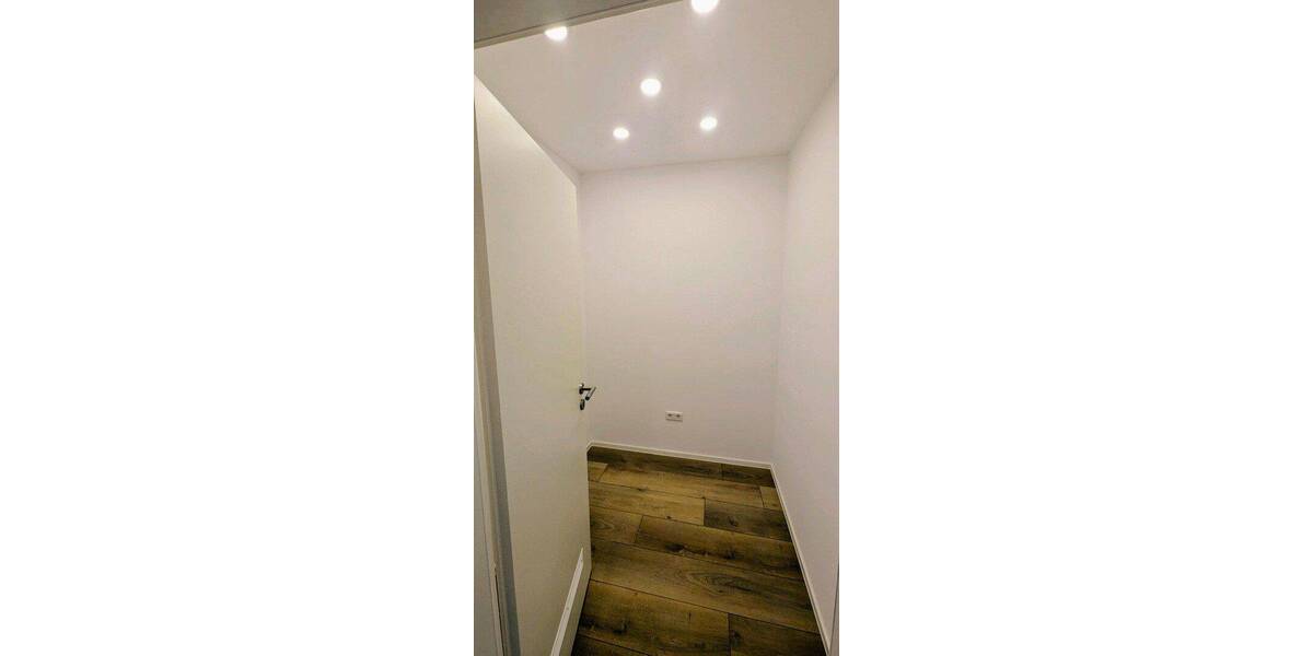 Etagenwohnung Mannheim Neckarstadt - 4 Zimmer, 82 m&sup2;, 1.035&euro; | Angebot:26885005