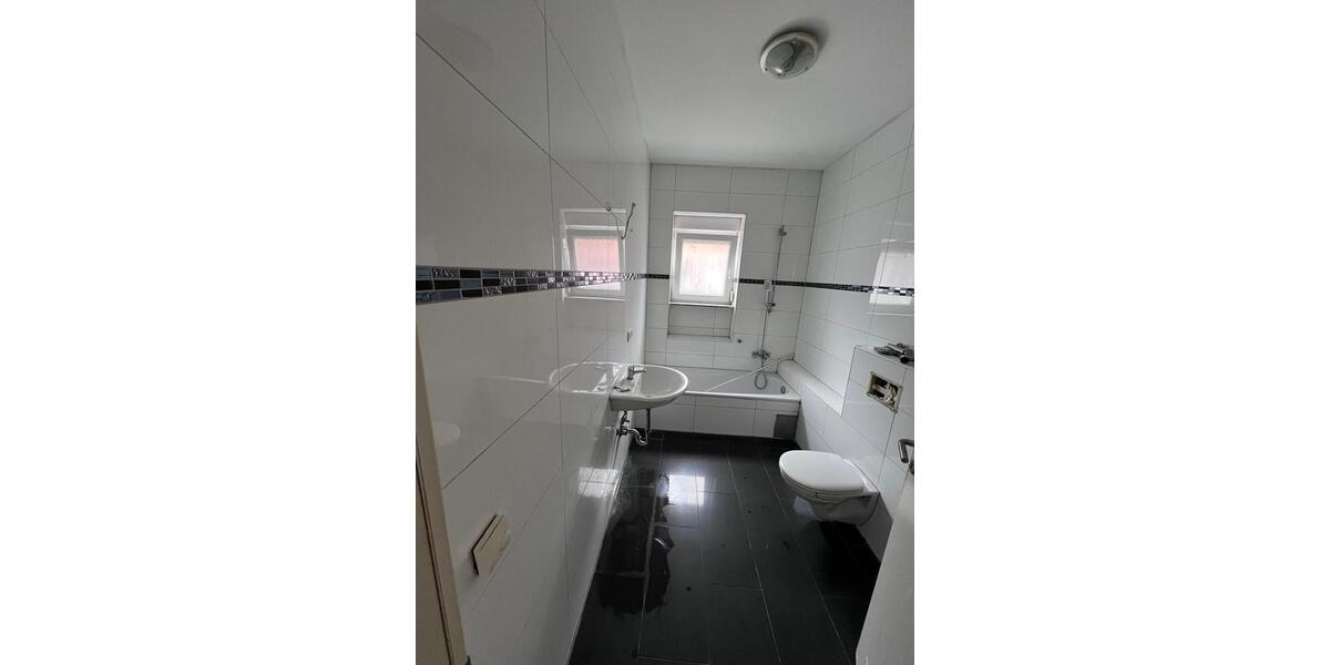 Erdgeschoßwohnung Mannheim Neckarstadt-Ost - 3 Zimmer, 85 m&sup2;, 1.400&euro; | Angebot:26169739
