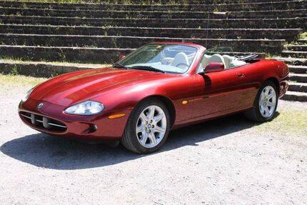 Jaguar XK8 131.000 km 32.999 &euro; Heppenheim 64646