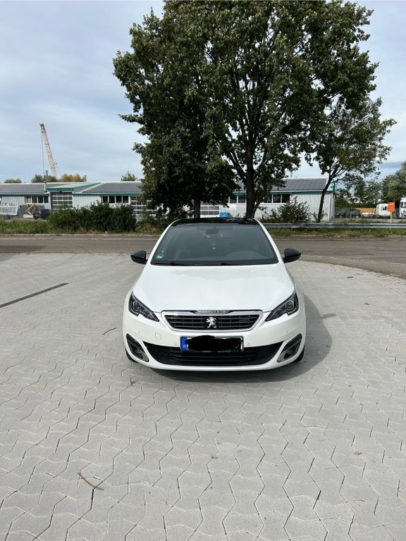 Peugeot 308 106.117 km 8.900 € Hambrücken 76707