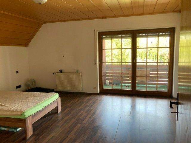 Etagenwohnung Mühlhausen - 3 Zimmer, 130 m&sup2;, 1.066&euro; | Angebot:25661069