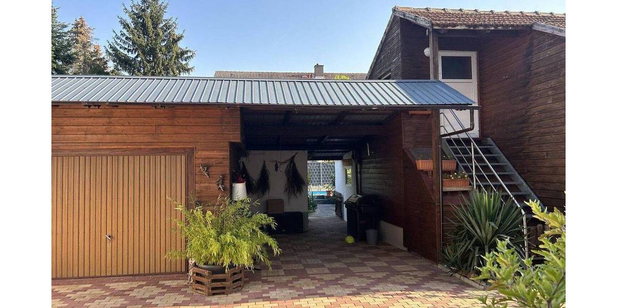 Etagenwohnung Brühl - 5 Zimmer, 140 m&sup2;, 1.450&euro; | Angebot:26857705